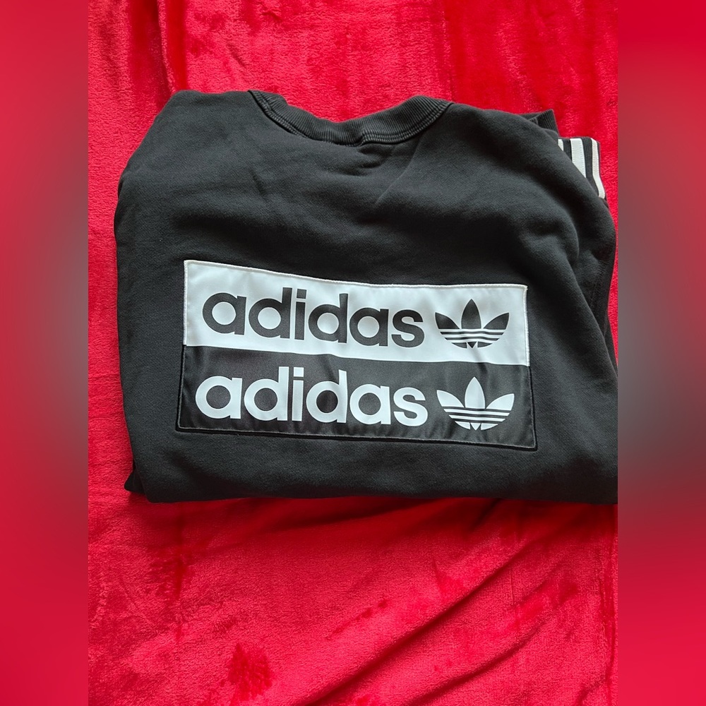 ADIDAS CREWNECK SWEATER